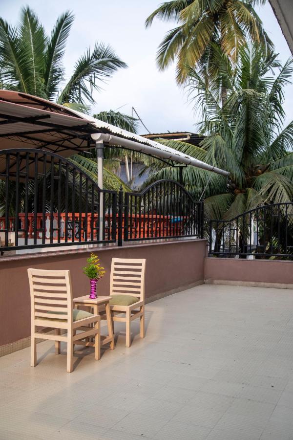 Palm Air By Goa Stays Panaji Exterior photo