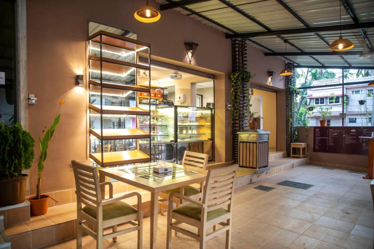 Palm Air By Goa Stays Panaji Exterior photo